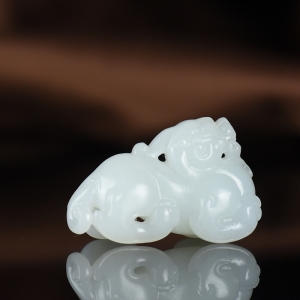 山流水料和田羊脂白玉朝天吼吊坠