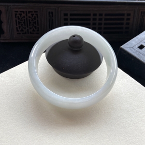 57mm糯种翡翠平安镯