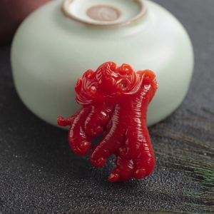 阿卡牛血红珊瑚佛手吊坠