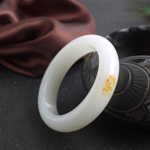 57mm山料和田白玉平安镯