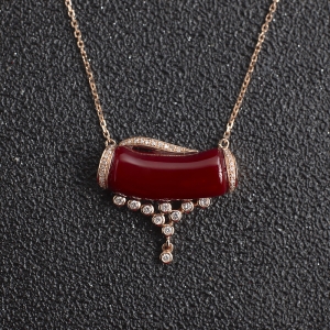 18K阿卡牛血红珊瑚随形项链