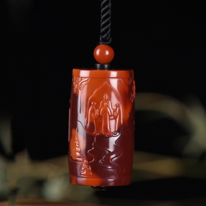 俏色南红万佛朝宗吊坠