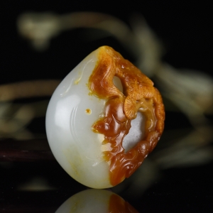 籽料和田白玉松鹤延年吊坠