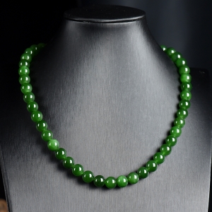 10mm山料和田碧玉项链