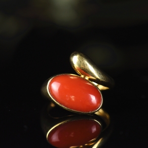 18K沙丁珊瑚戒指
