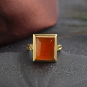 18K冰红南红方形戒指