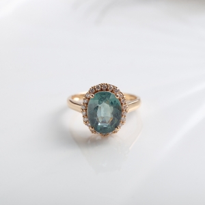 18K蓝色碧玺戒指