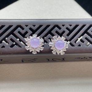 18K冰种紫罗兰翡翠耳钉