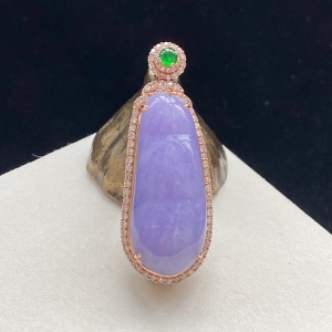 18K糯种紫罗兰翡翠福豆吊坠