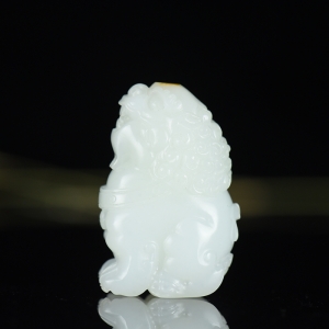 山流水料和田羊脂白玉瑞兽吊坠