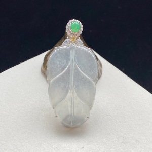 18K冰种翡翠金枝玉叶吊坠