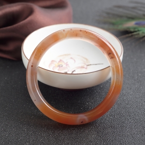 54.5mm冰飘料南红平安镯