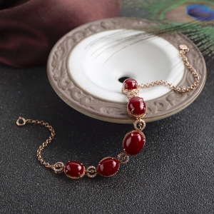 18K阿卡牛血红珊瑚手链