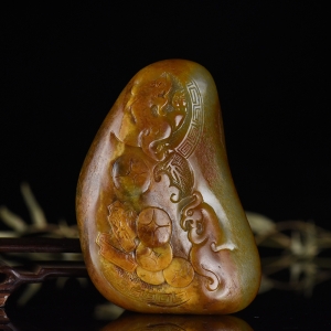 籽料和田玉龙凤呈祥手把件