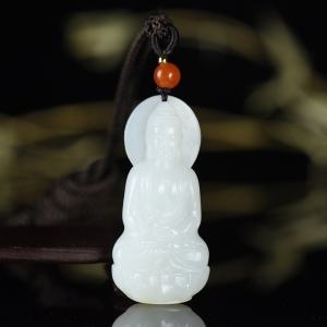 籽料和田白玉大日如来吊坠