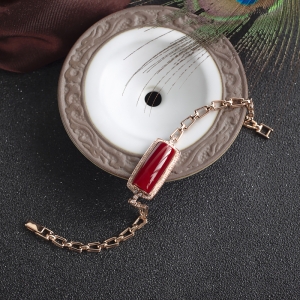 18K阿卡牛血红珊瑚方形手链