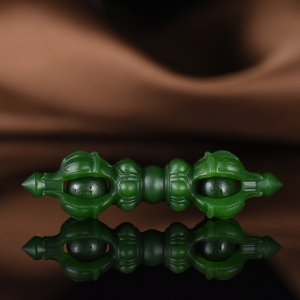 山料和田碧玉金刚杵吊坠