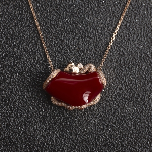 18K阿卡牛血红珊瑚随形项链