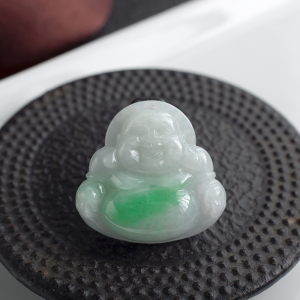 糯种飘翠翡翠弥勒佛吊坠