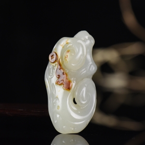 籽料和田白玉如意吊坠