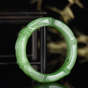 53mm山料和田碧玉节节高手镯