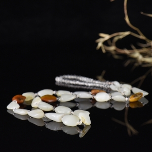 籽料和田白玉原石项链