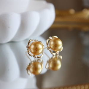 18k海水金色珍珠耳钉