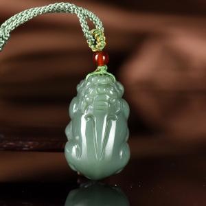 山料和田碧玉貔貅吊坠
