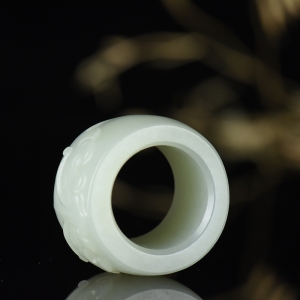 山流水料和田白玉守护扳指