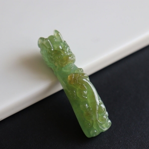 18k冰种黄加绿翡翠望子成龙吊坠