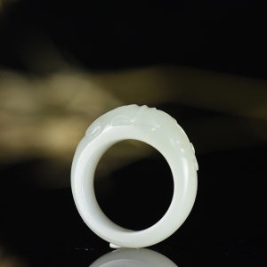 籽料和田白玉守护指环