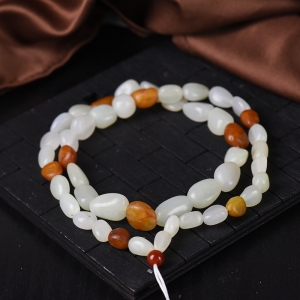 山料和田白玉原石多圈手串