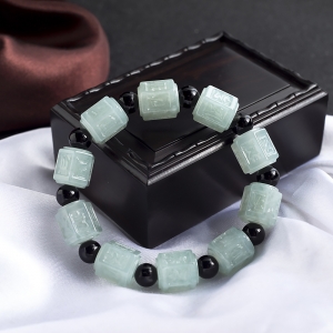 糯冰种浅绿翡翠六字真言单圈手串