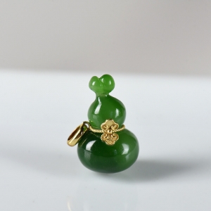 18K山料和田碧玉如意福禄吊坠
