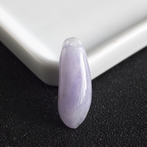 糯种紫罗兰翡翠福瓜吊坠