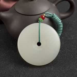 山料和田白玉平安扣吊坠