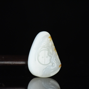 籽料和田白玉喜上眉梢吊坠