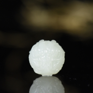 18.5mm籽料和田白玉龙珠配件