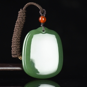 山料和田碧玉无事牌吊坠