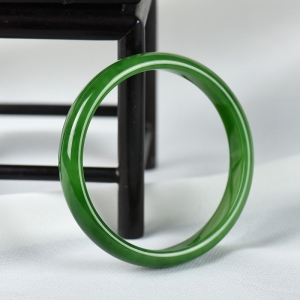 52.5mm山料和田碧玉手镯