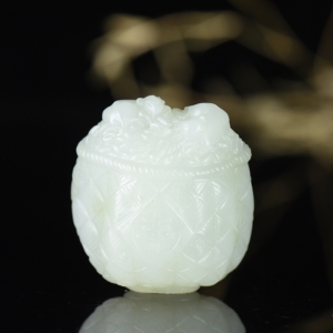 籽料和田白玉丰收吊坠