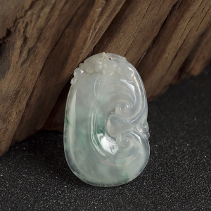 冰种飘花翡翠如意吊坠