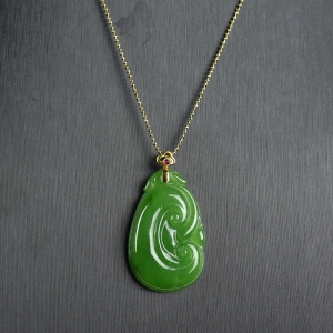 山料和田碧玉如意吊坠