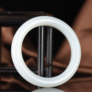 54mm山料和田羊脂白玉手镯