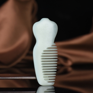 山料和田白玉梳子
