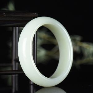 57mm山料和田白玉手镯