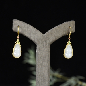 18K籽料和田白玉福禄耳坠