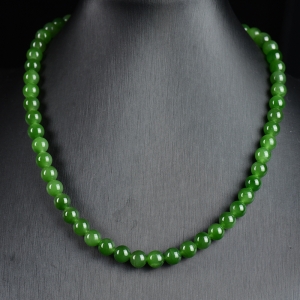 8mm山料和田碧玉项链