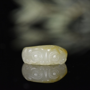 籽料和田白玉守护指环