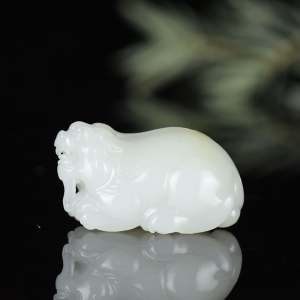 山流水料和田白玉貔貅吊坠